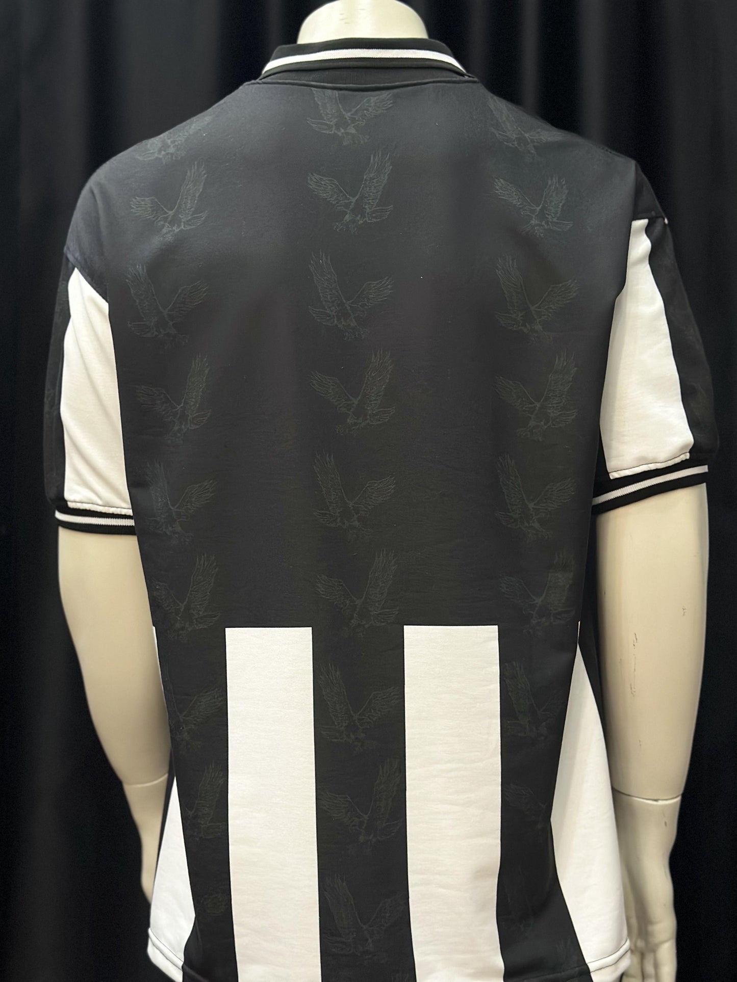 BJK Retro Yakalı T-Shirt