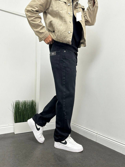 WE 11 Baggy Black Jean