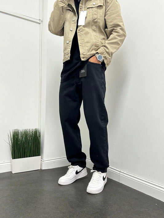 WE 11 Baggy Black Jean